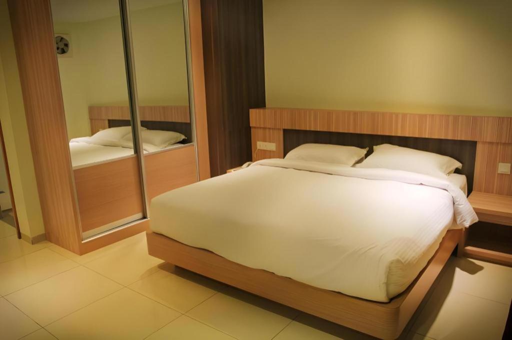 Ktc Hotel Sungkai Esterno foto