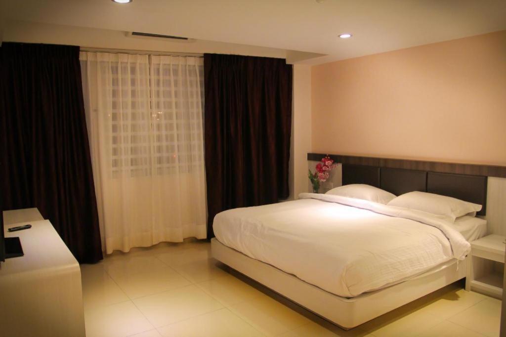 Ktc Hotel Sungkai Esterno foto